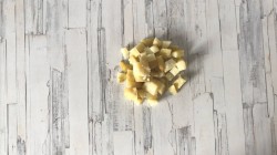 Салат с соленой горбушей