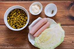 Салат с сосисками