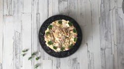 Салат с сухариками Кролевский