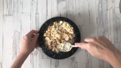 Салат с сухариками Кролевский