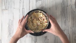 Салат с сухариками Кролевский