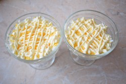 Салат с сыром грецкими орехами курицей