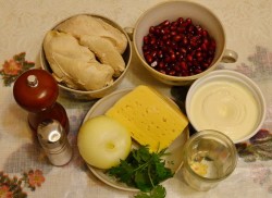 название картинки Салат с гранатом и курицей