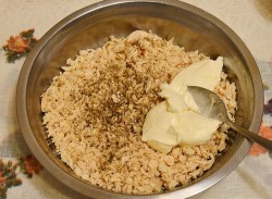 название картинки Салат с гранатом и курицей