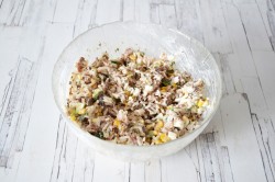 Салат с тунцом и рисом