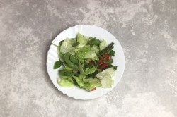 Салат с тунцом и стручковой фасолью