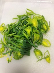 название картинки Салат с тунцом и яблоком