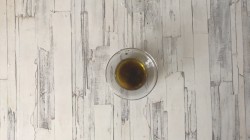 Салат с вялеными помидорами и рукколой