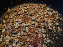 название картинки Салат с хурмой и курицей с орехами