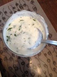 название картинки Салат из пупков и желудочков с соусом Мацони