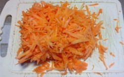 Салат Семеновна с колбасой - шаг 5 Салат Семеновна с колбасой - шаг 5