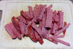 Салат Семеновна с колбасой - шаг 7 Салат Семеновна с колбасой - шаг 7