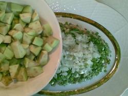 Салат Семга под шубой с авокадо и зеленым луком - шаг 14