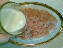 Салат Семга под шубой с авокадо и зеленым луком - шаг 11