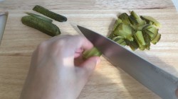 название картинки Салат ветчиной куриным филе, грибами и солеными огурцами