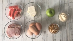 Салат Снежная королева с крабовыми палочками