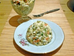 Салат Столичный классический с курицей