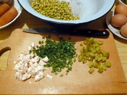 Салат Столичный классический с курицей