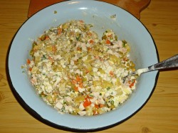 Салат Столичный классический с курицей