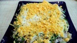 Салат Сугроб с курицей, картофелем и болгарским перцем