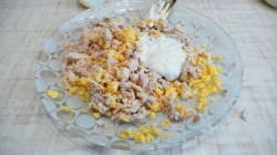 Салат Сугроб с курицей, картофелем и болгарским перцем