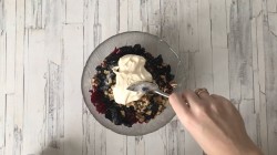 название картинки Салат свекла с черносливом и грецким орехом