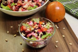 название картинки Салат из курицы с овощами и хурмой