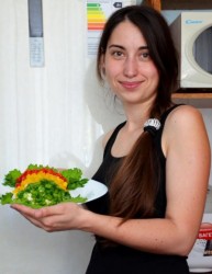 название картинки Салат Светофор сыр яблоки болгарский перец