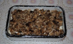 Салат Танк на 23 февраля с грибами