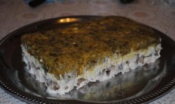 Салат Танк на 23 февраля с грибами