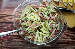 название картинки Салат Ташкент классический с редькой и говядиной