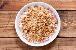 название картинки Салат Тиффани с виноградом и курицей