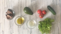 Салат тунец с авокадо