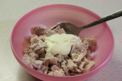 название картинки Салат с курицей в грейпфруте