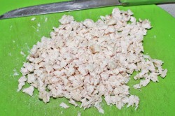 название картинки Салат Венеция с черносливом и курицей