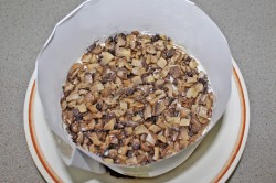 название картинки Салат Венеция с черносливом и курицей