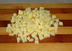 Салат Виолетта со свеклой и солеными огурцами