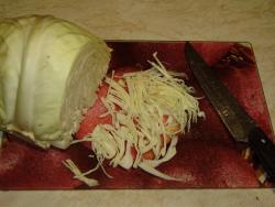 Салат витаминный из капусты, яблок и моркови