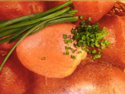 Салат витаминный из капусты, яблок и моркови