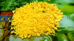 название картинки Салат Хризантема с плавленным сыром тунцом и яблоками