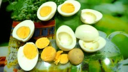 название картинки Салат Хризантема с плавленным сыром тунцом и яблоками