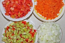 название картинки Салат Завтрак туриста с болгарским перцем и помидорами