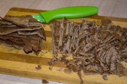 название картинки Салат с куриной печенью и корейской морковью Зимушка
