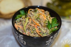 название картинки Салат с куриной печенью и корейской морковью Зимушка