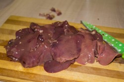 название картинки Салат с куриной печенью и корейской морковью Зимушка