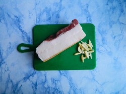 Сало запеченное в духовке в рукаве