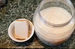 название картинки Самогон из сахара и дрожжей