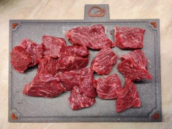 Самса с фаршем из слоеного теста в духовке - шаг 1 Самса с фаршем из слоеного теста в духовке - шаг 1