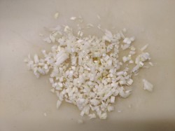 Самса с фаршем из слоеного теста в духовке - шаг 3 Самса с фаршем из слоеного теста в духовке - шаг 3