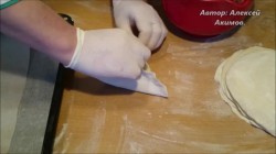 название картинки Самса с мясным фаршем тимьяном и чабрецом